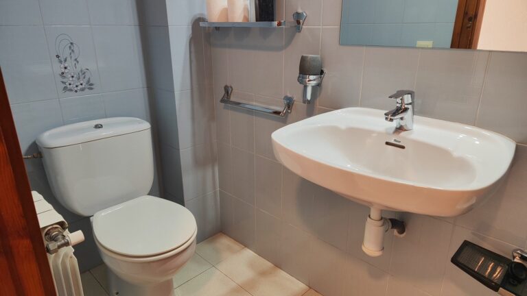 CAL VENTURA - BANY BAIX V1